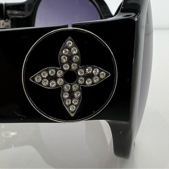 LOUIS VUITTON EMBELLISHED BLACK SUNGLASSES - Picture 10 of 17